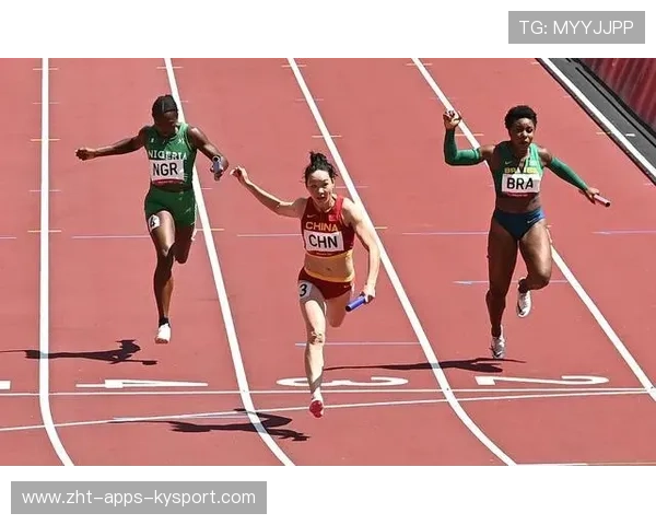 女子百米大战跑出惊人 10.65